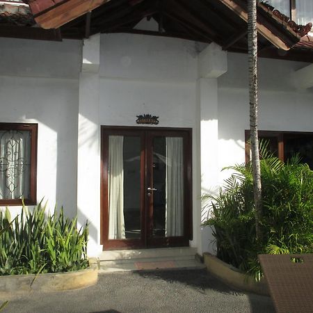 Yuli Bungalows Kuta Lombok Exterior foto